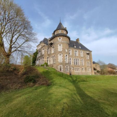 Le Petit Chateau De Blier Villa Érezée Exterior foto